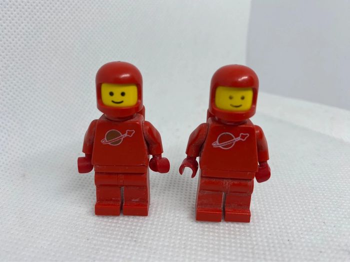 Lot de 13 minifigurines classic Space espace Futuron ancien astronaute blacktron - photo numéro 3