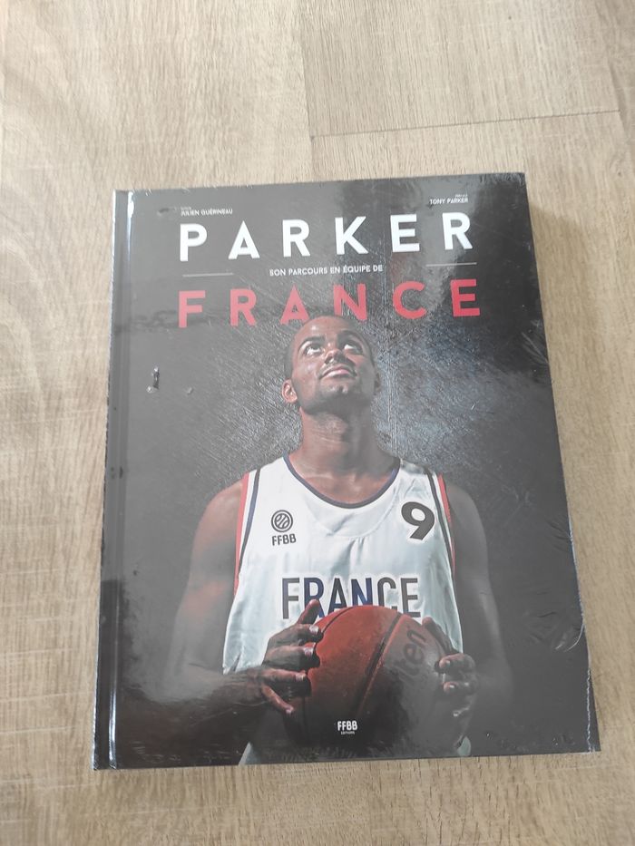 Livre neuf sous blister Parker France