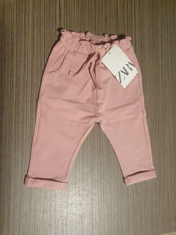 Très joli pantalon rose Zara baby 🌸