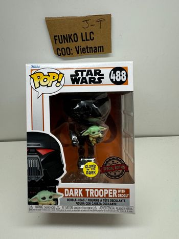 Funko Pop Star Wars 488 Dark Trooper With Grogru Glows in the Dark (GITD) Special edition