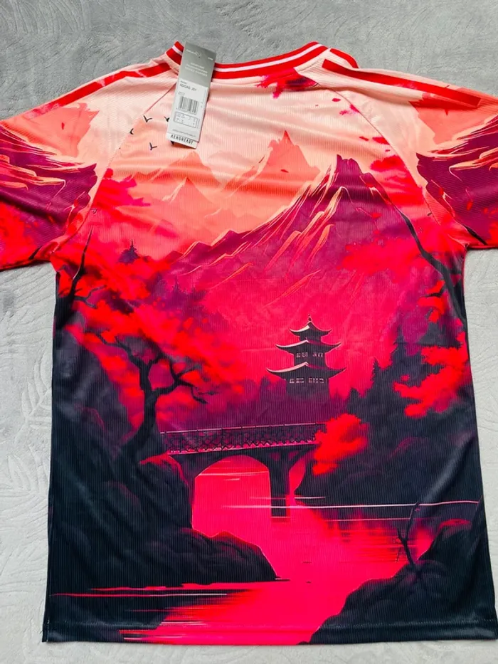 Maillot concept foot Japon rouge paysage taille M - photo numéro 9