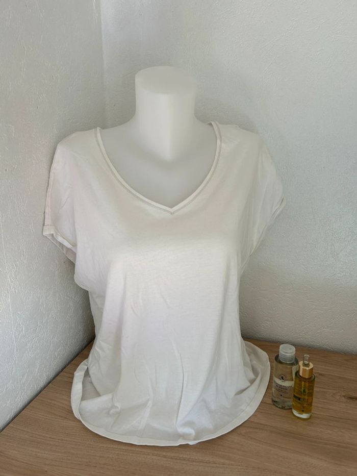 T-shirt blanc classique 🌟 - photo numéro 2