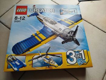 Lego creator 31011