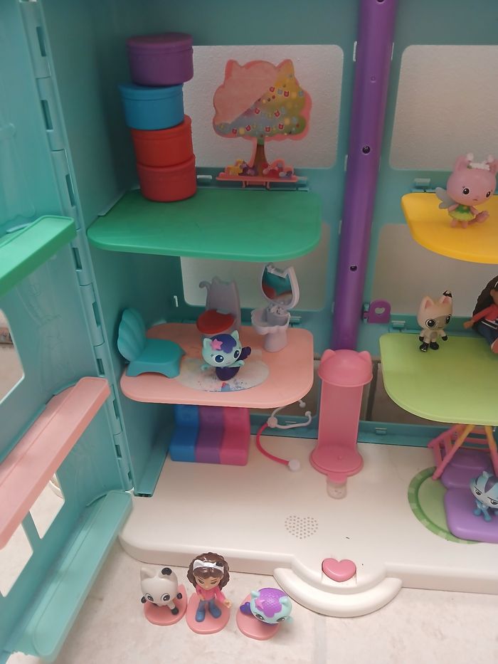 Maison gabby chat et ses personnages - photo numéro 2