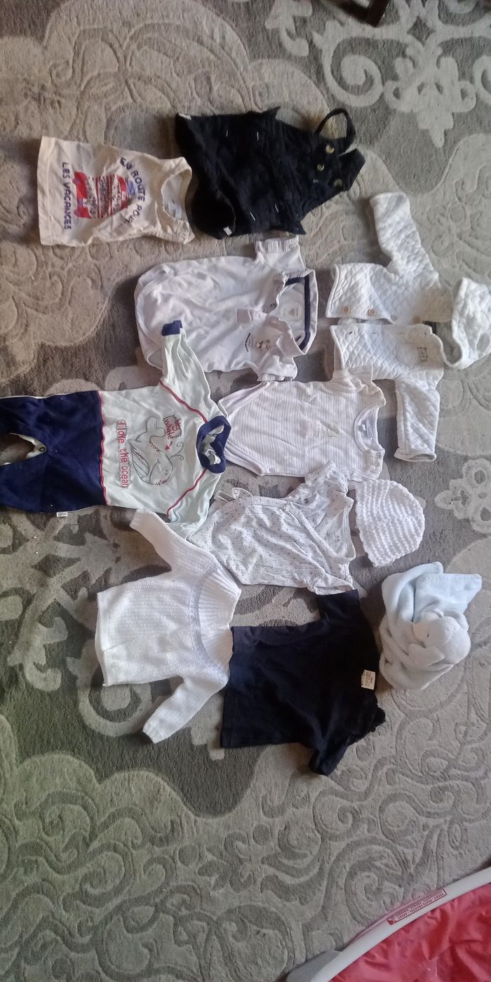 Lot vêtements naissance - photo numéro 5