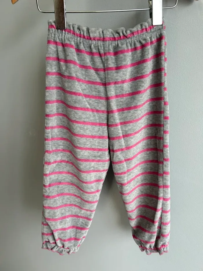 Pyjama velours fille 2 ans Tbe - photo numéro 4