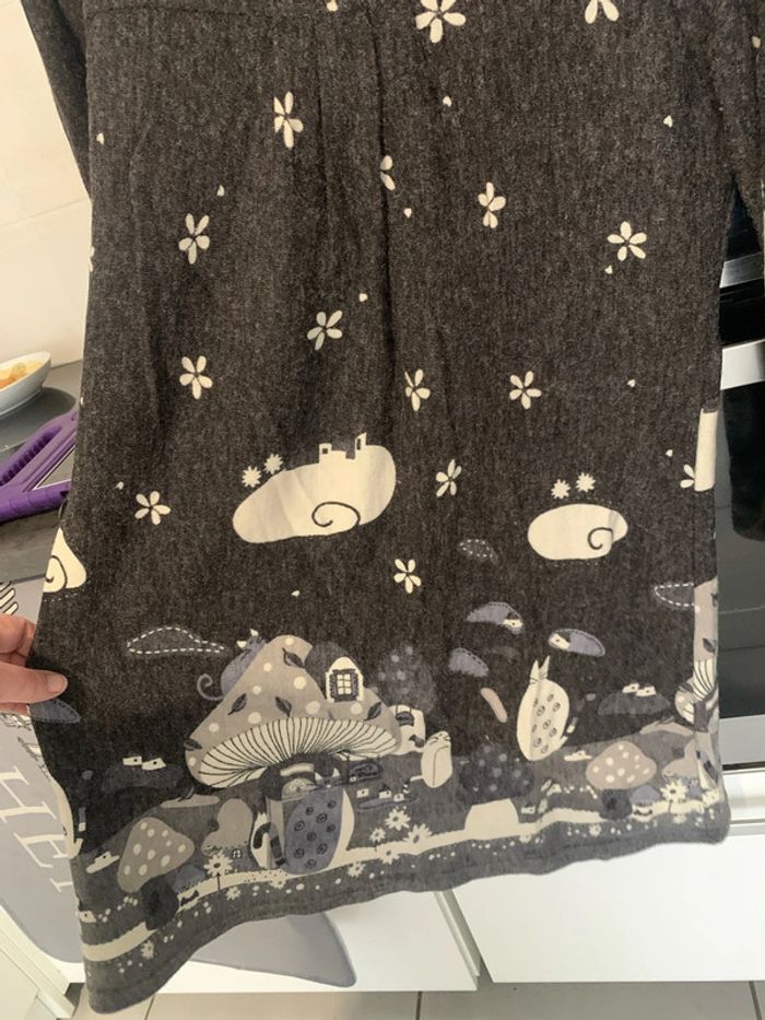 Jolie robe, pull - photo numéro 4