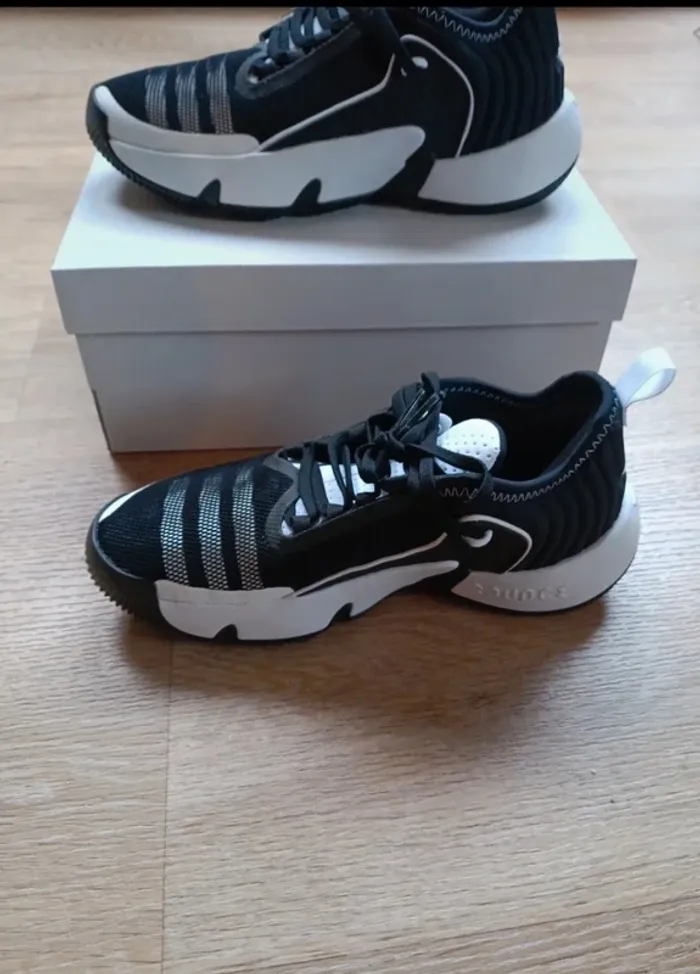 Baskets sneakers adidas trae basketball - photo numéro 2