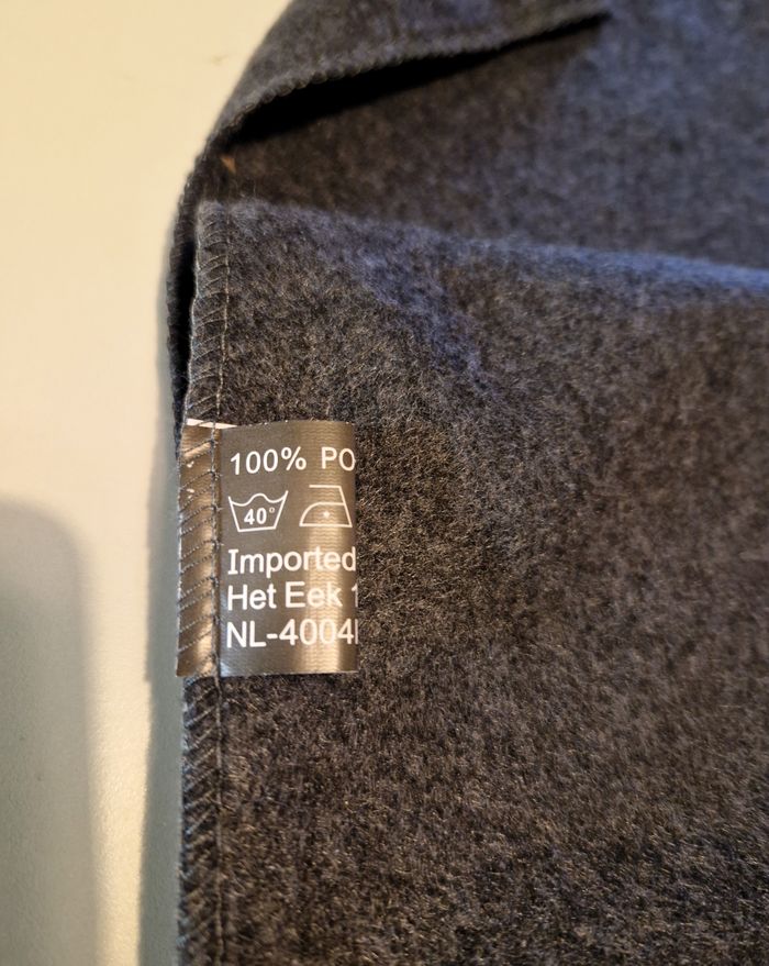 Echarpe grise douce et chaude - photo numéro 4