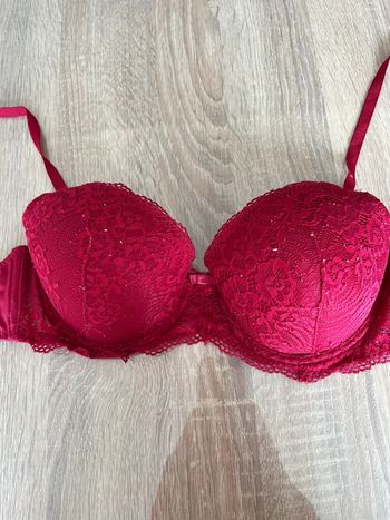 Soutien gorge rouge