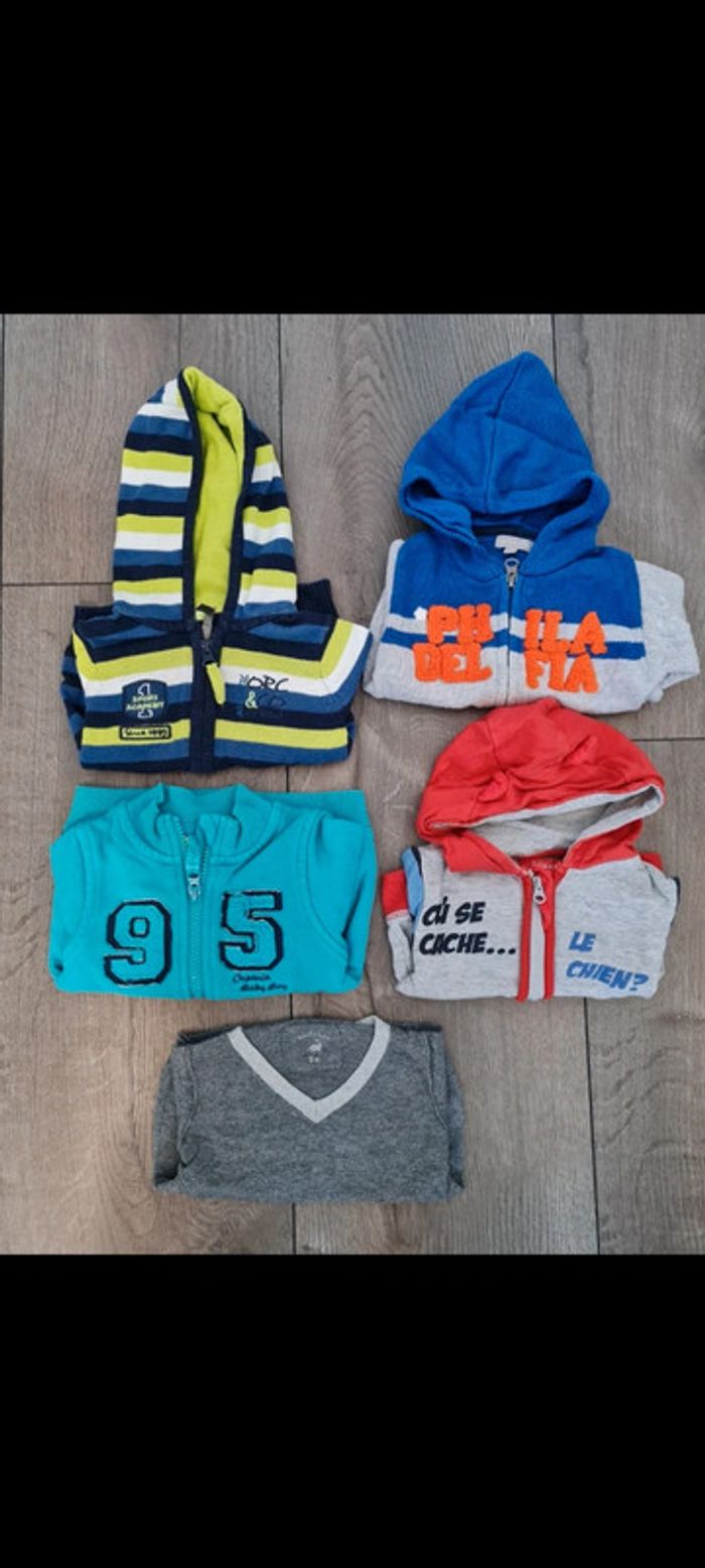 Lot 5 sweats garçon 6 mois