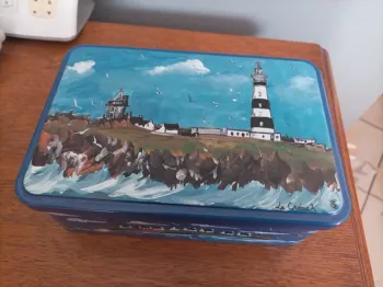 Boîte métal rectangulaire