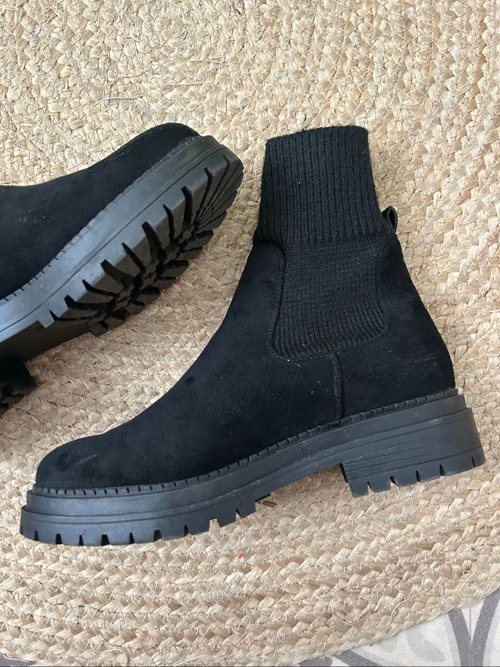 Bottines noires - photo numéro 3