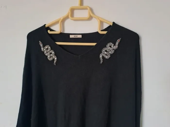 Pull noir Manches chauve-souris perle serpent - photo numéro 2