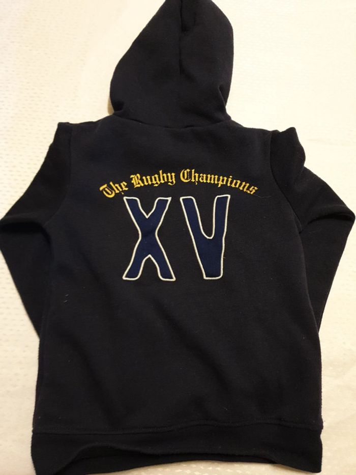 Sweet à capuche - photo numéro 3