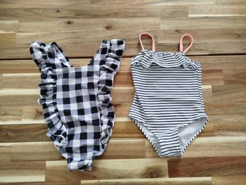 Lot de 2 maillots de bain 12-18mois