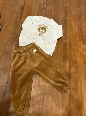 Pull kiabi 36 mois/pantalon velours chaud Zara 2/3 ans