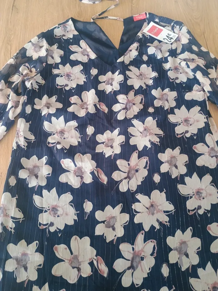 Robe neuve bleu marine T44 imprimé floral et taille élastiquée - photo numéro 4