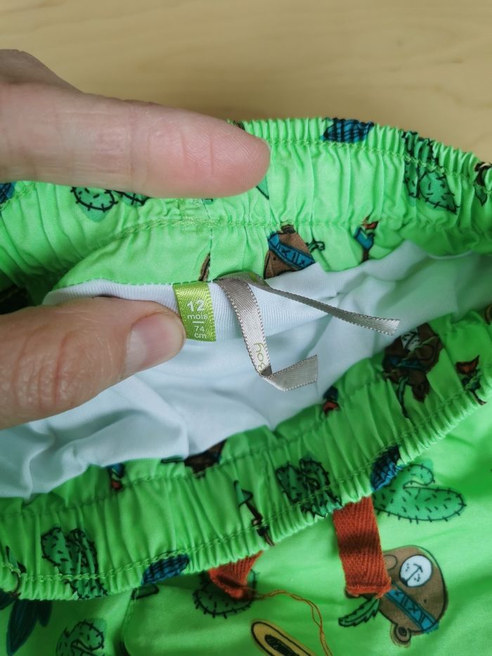 Short de bain bébé garçon 12mois orchestra excellent etat - photo numéro 3