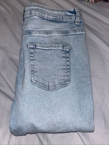 Jean 10-11 ans quasi tout neuf