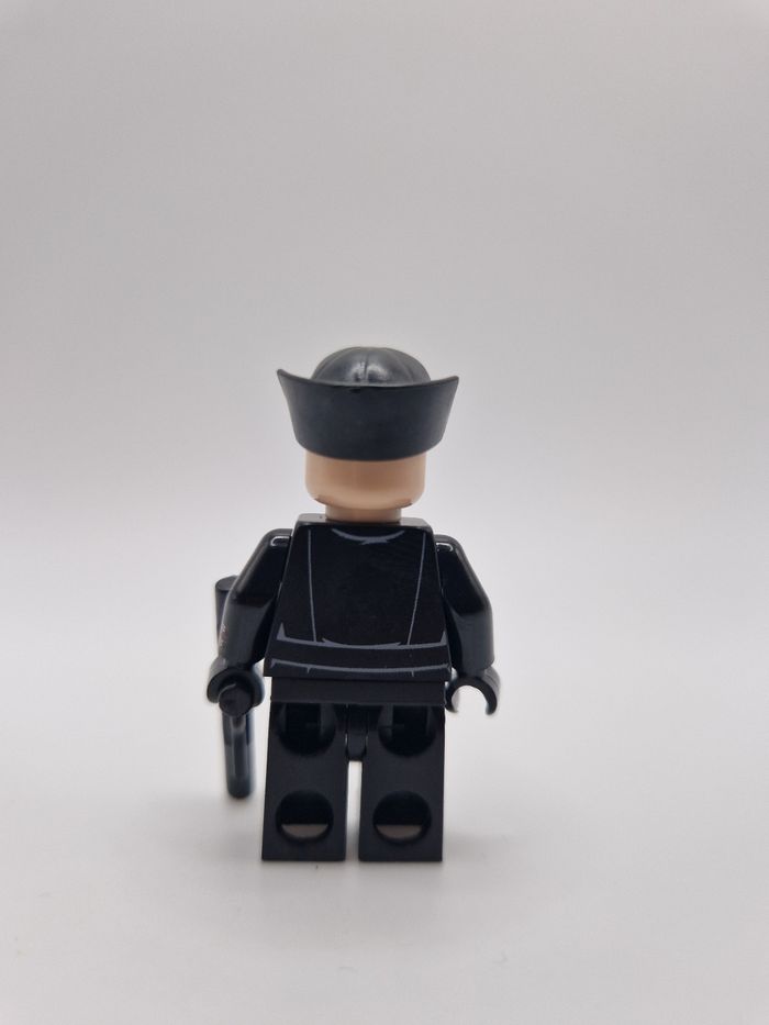 Figurine type lego Officier Impérial star wars - photo numéro 3