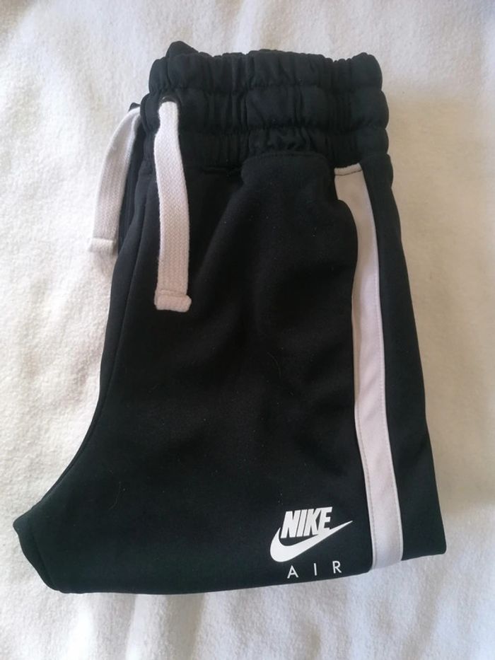 Jogging Nike rose et noir