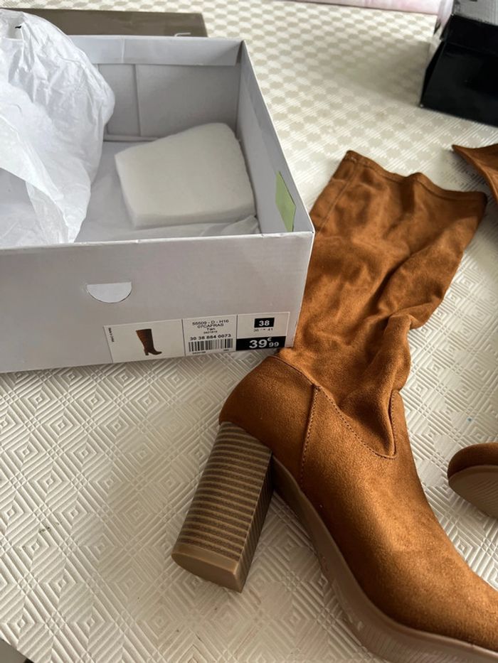 Bottes en daim neuves - photo numéro 5