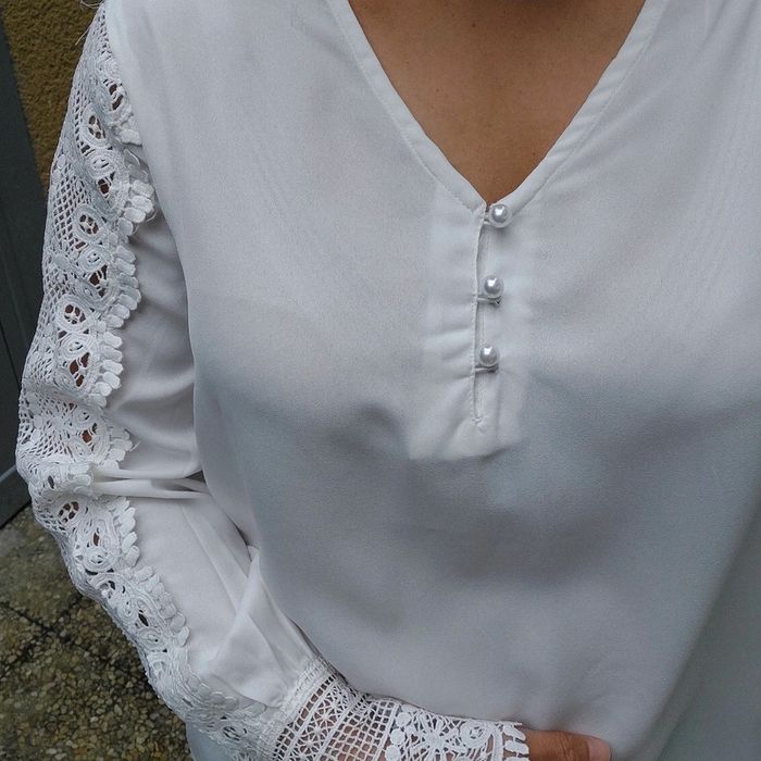 Jolie blouse blanche XL - photo numéro 2