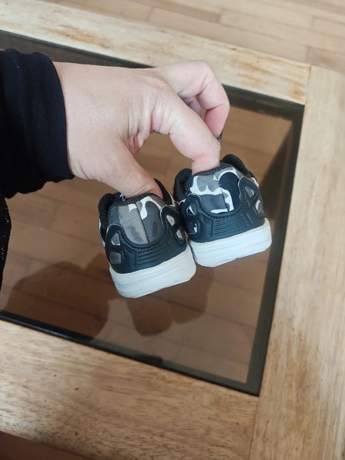 Baskets Adidas p.19 - photo numéro 4