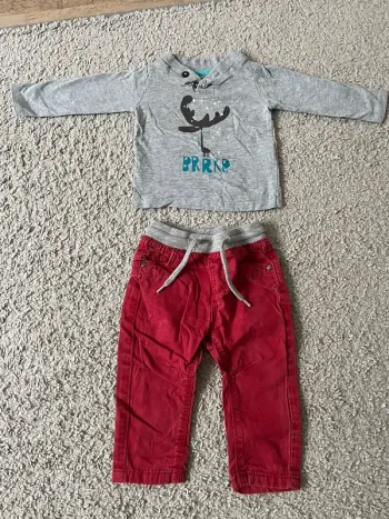 Tee shirt manche longue et pantalon