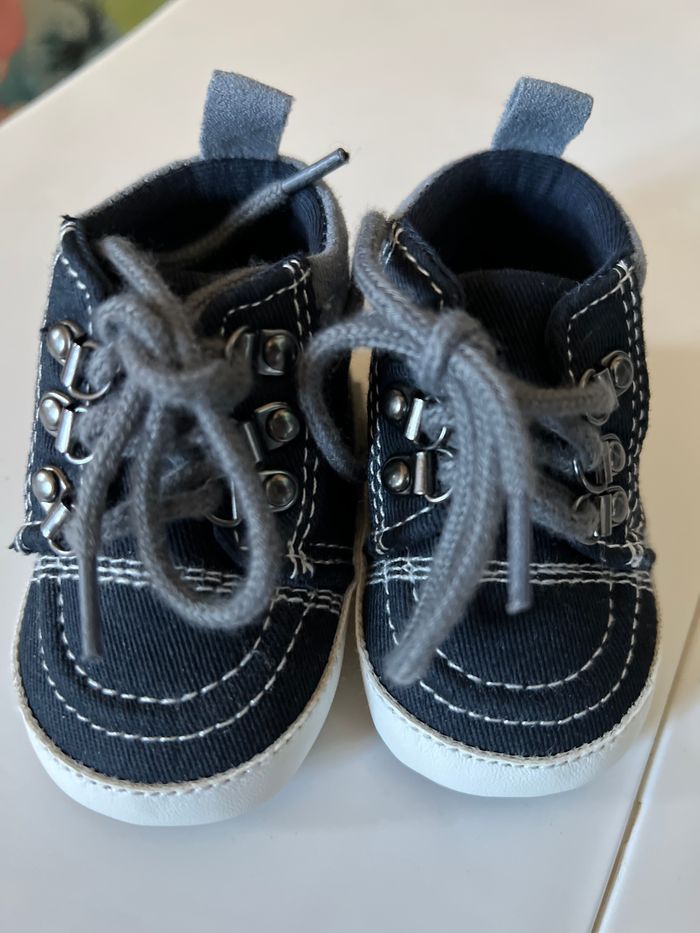 Chaussure mickey 0-3 mois