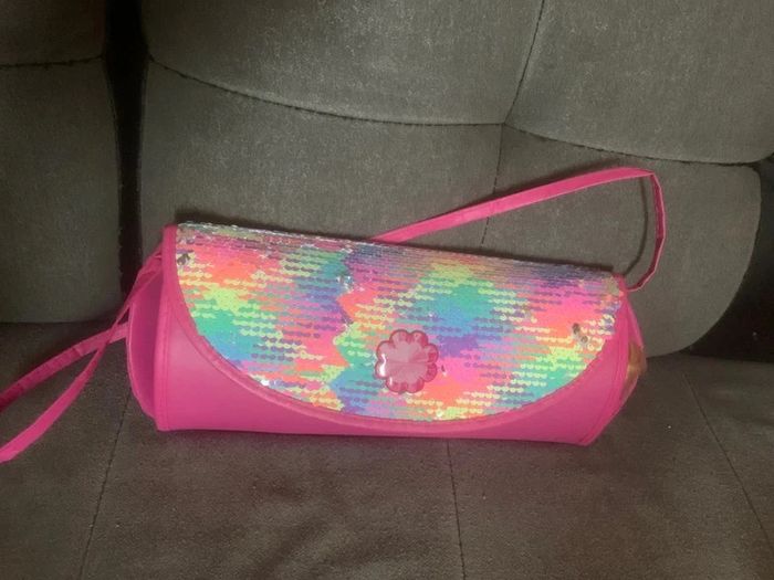 Poupée barbie dans sa pochette
