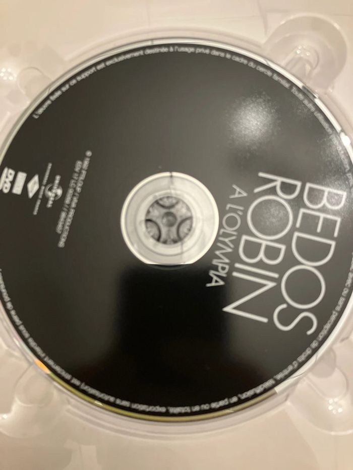 Coffret 4 DVD. Muriel Robin se plie en 4. - photo numéro 5