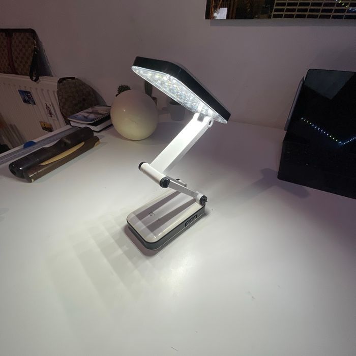 Lampe de bureau solaire