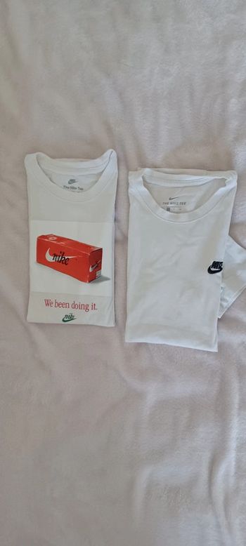 Lot de 2 tee-shirts nike