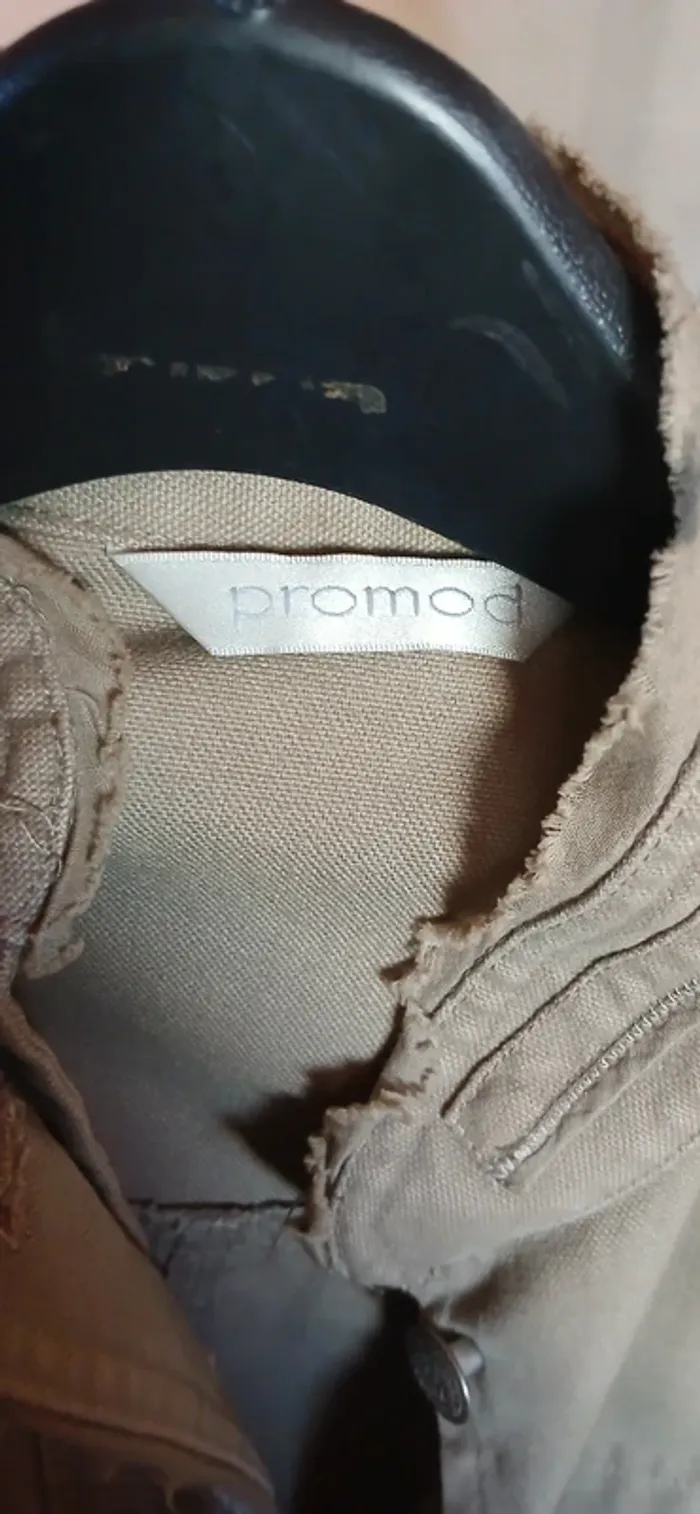 Veste beige - photo numéro 3
