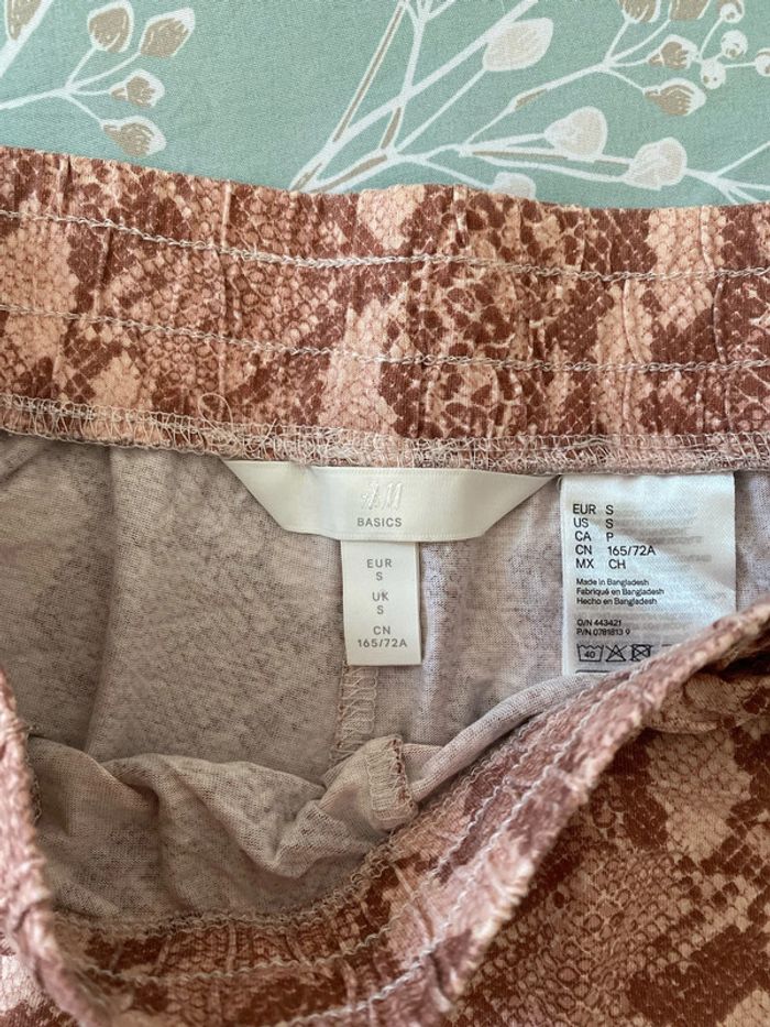 Short léger h&m taille 36 - photo numéro 3