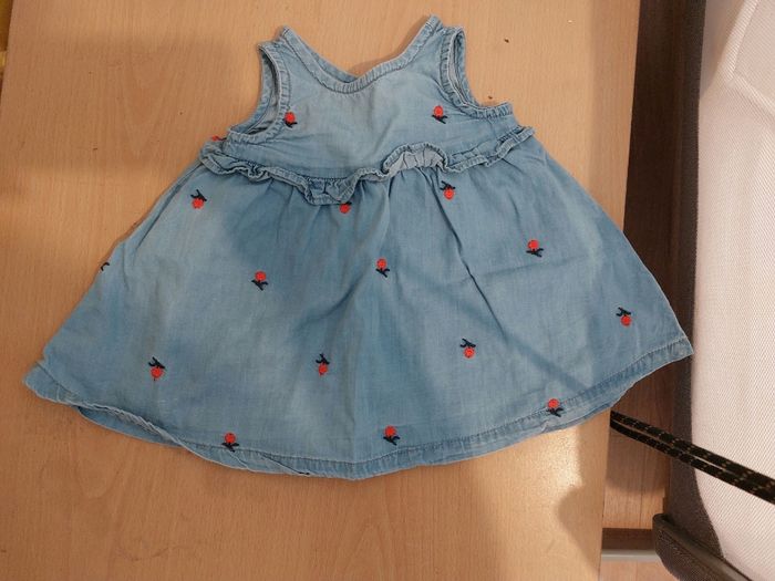 Robe jean à fleurs - photo numéro 2