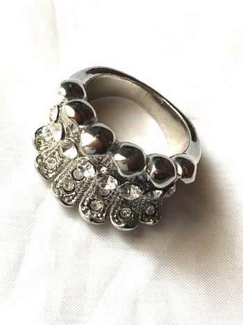 Bagues Feuilles Torsadées Recourbées Bout Pierres Blanches Strass Bijou Argenté Fantaisie Femmes