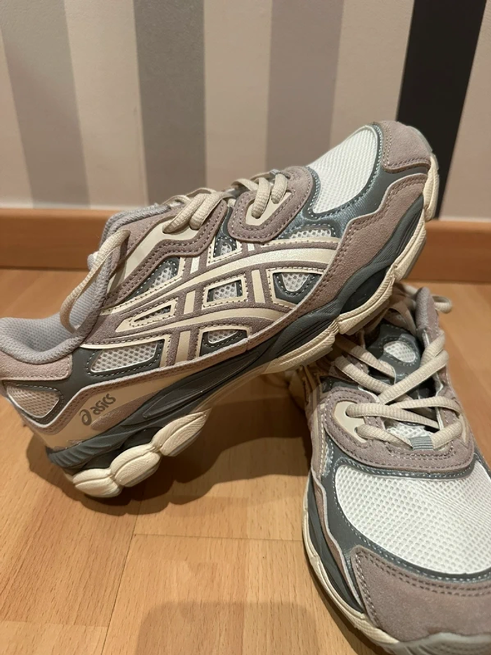 Asics GEL-NYC Taille 43.5 - photo numéro 2