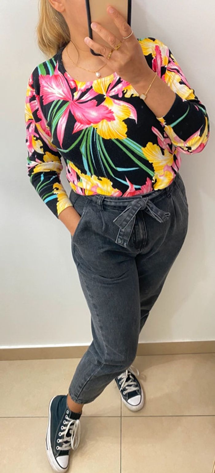 Superbe Pull Fin A Fleurs Taille L - photo numéro 4