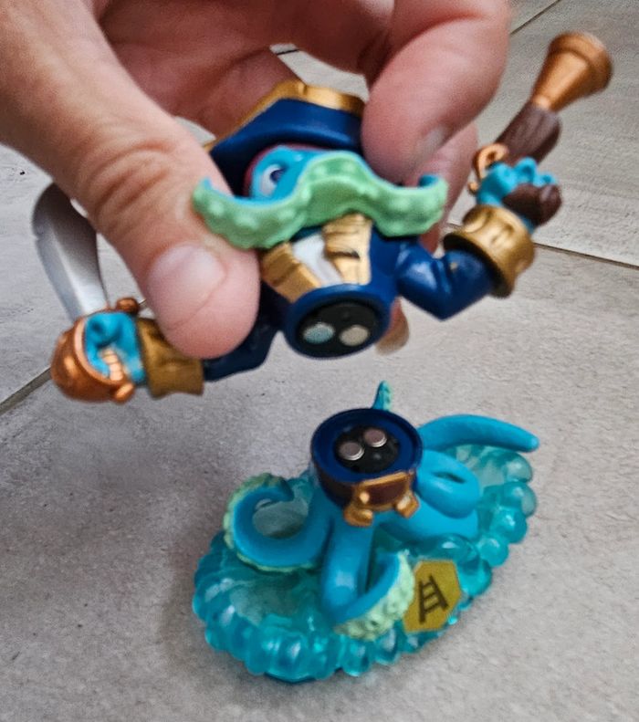 Figurine skylanders swap force wash buckler - photo numéro 2
