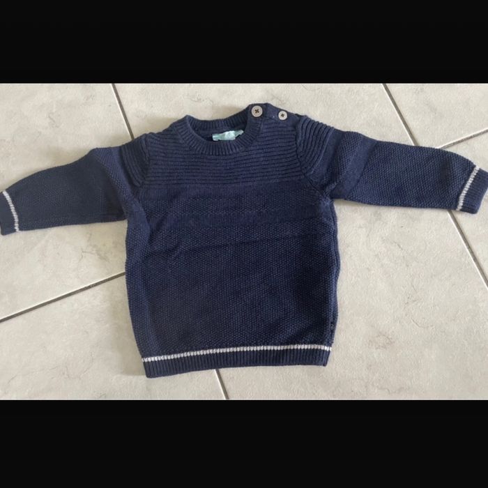 Pull bleu marine