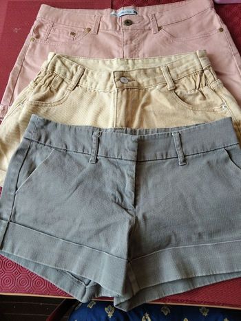 LOT DE 3 SHORTS ÉTÉ TAILLE 38 NEUFS 