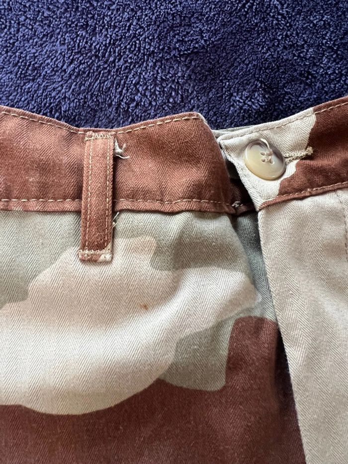 Short militaire camo desert taille 34 xxs neuf avec default - photo numéro 2