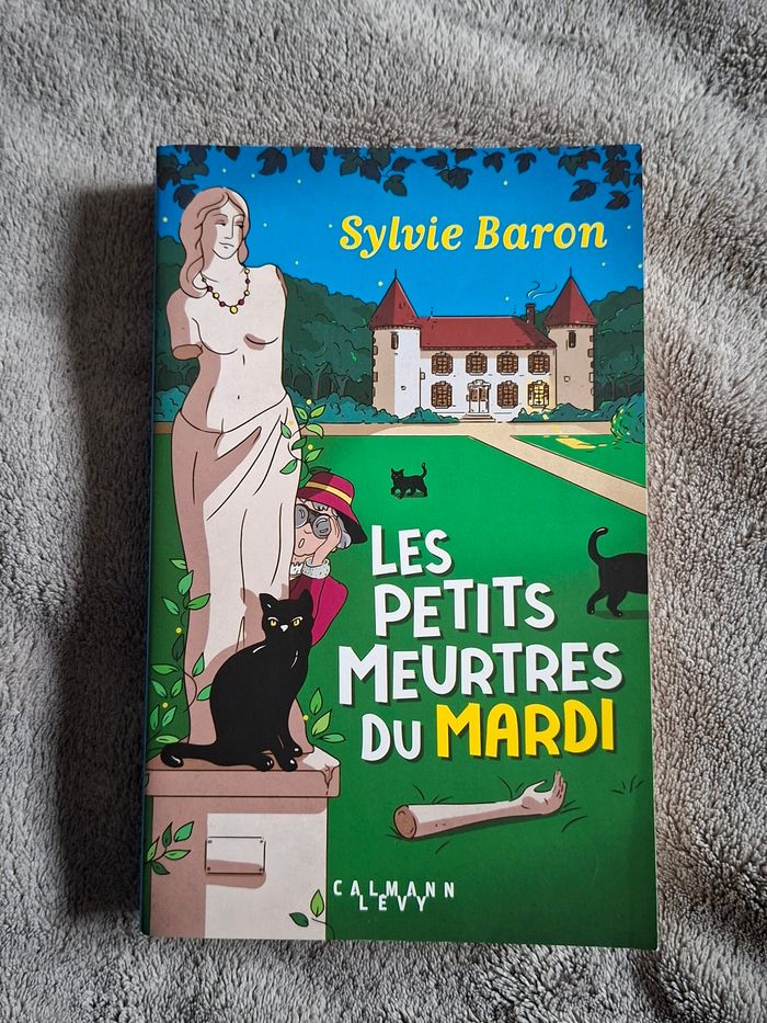 Livre Les petits meurtres du mardi