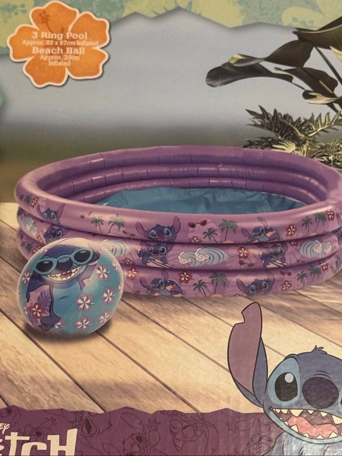 Piscine gonflable Stitch avec  ballon gonflable