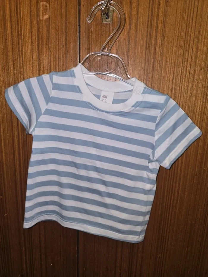 T-shirt bébé garçon H&M rayé bleu et blanc – style marinière