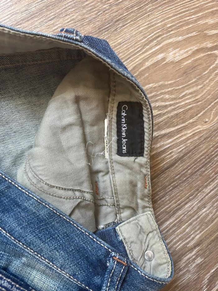 Jean Calvin Klein jeans - coupé évasée - taille 38/M - en très bon état - photo numéro 6