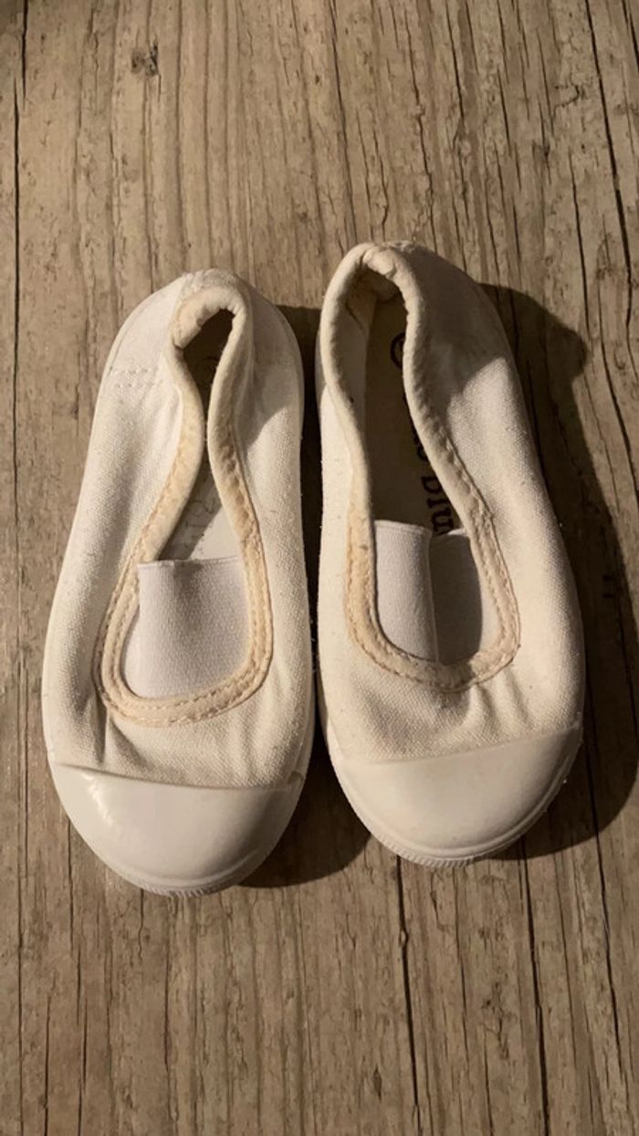 Chaussures enfant saxo blues blanches 🦶